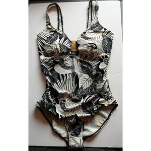 NWOT Jessica One-Piece Black Off-White Floral Leaves Swimsuit